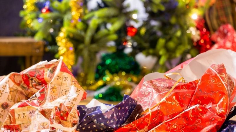 UNWRAPPING THE SHOCKING TRUTH: About our Kiwi Christmas
