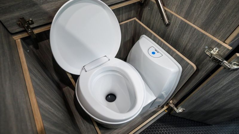 TINY TOILET TALK: Part 3 Casette Toilets