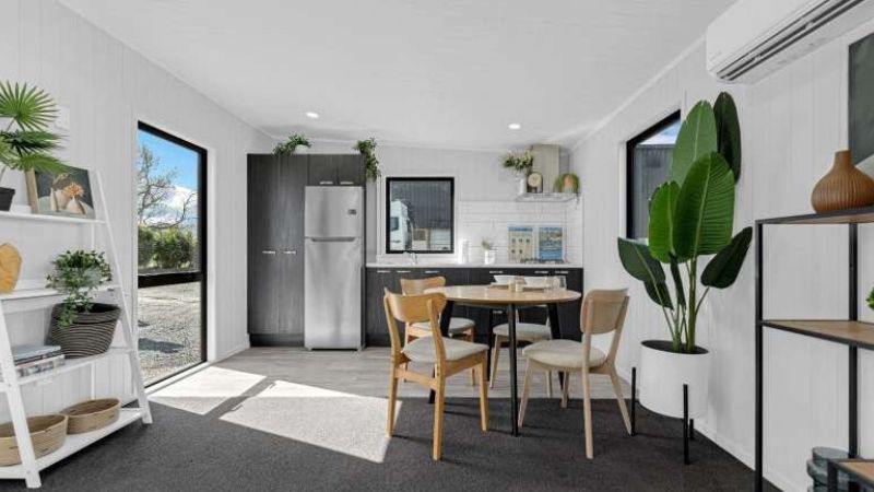 Live tiny house auction to raise funds for Blue Light Charity at NZ Tiny House Expo
